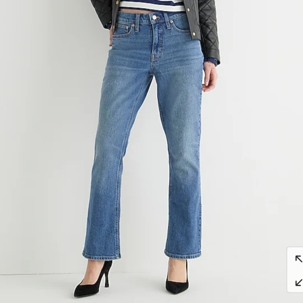 NWT J.Crew 9" Rise Billie Demi-Boot Crop Blue Jeans Size 29 Pants Style AQ790